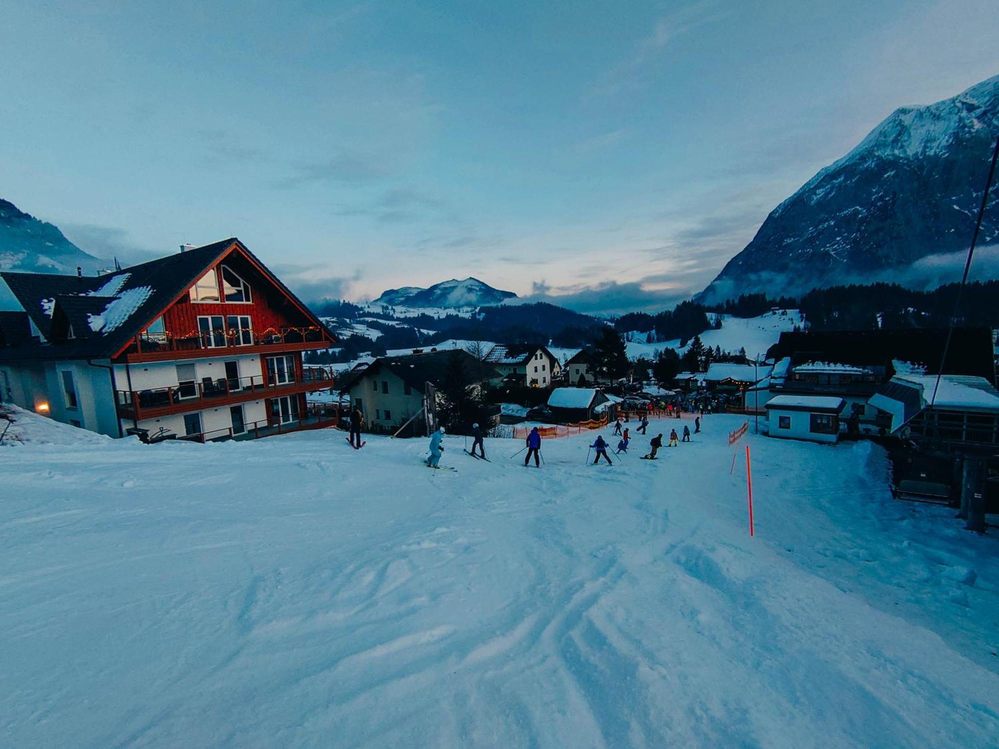 Downhill Lodge Тауплиц Экстерьер фото